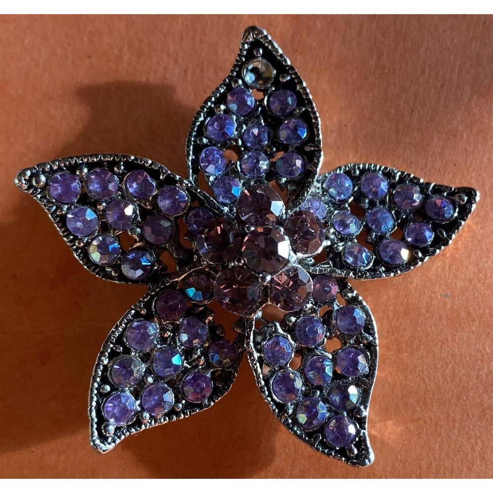 Women’s Brooch Pin Silver Tone Flower Purple Crystal Stones 2” Vintage